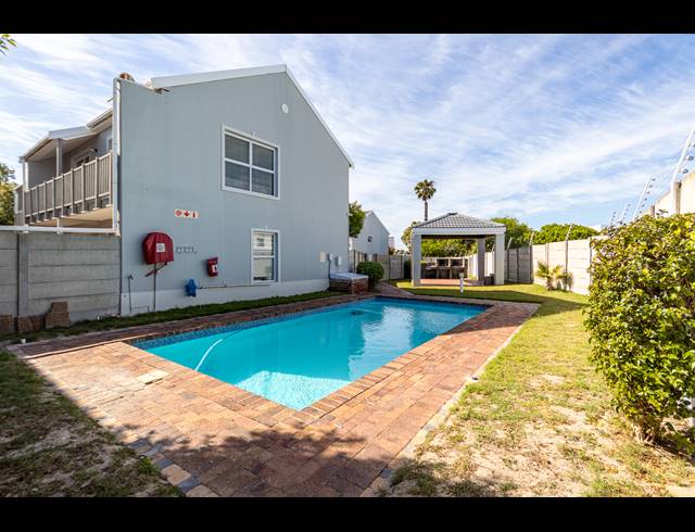 2 BEDROOM APARTMENT FOR SALE IN WEST BEACH